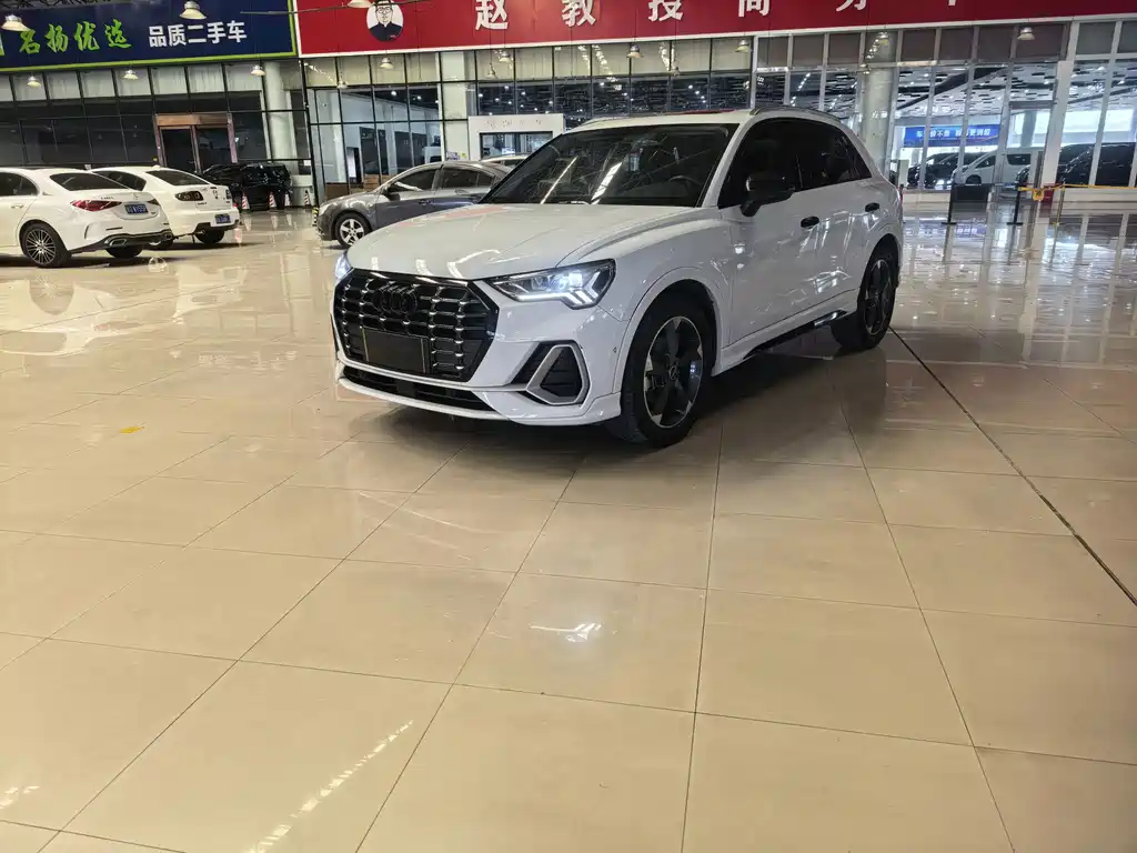 Audi Q3 2022