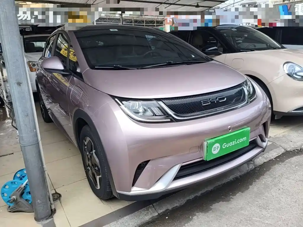 BYD Dolphin 2023