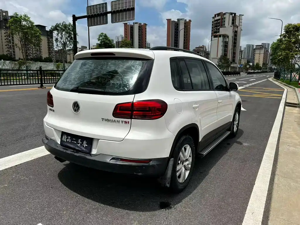 Volkswagen Tiguan 2014 — фото 9