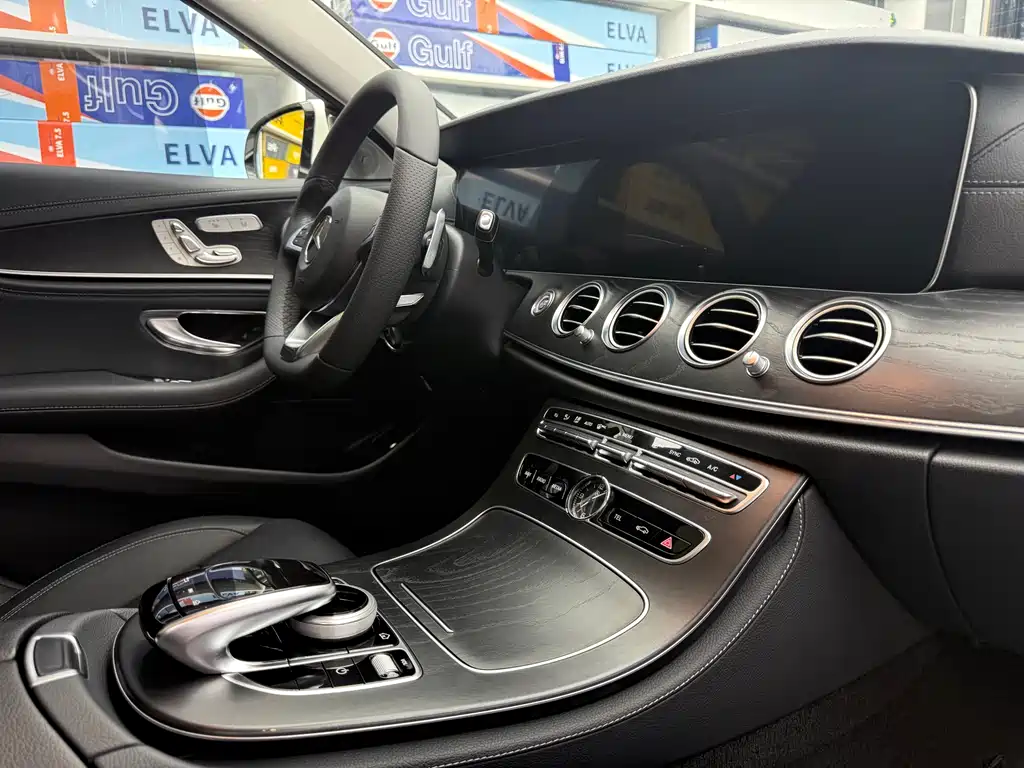 Mercedes-Benz E-Class 2018 — фото 11