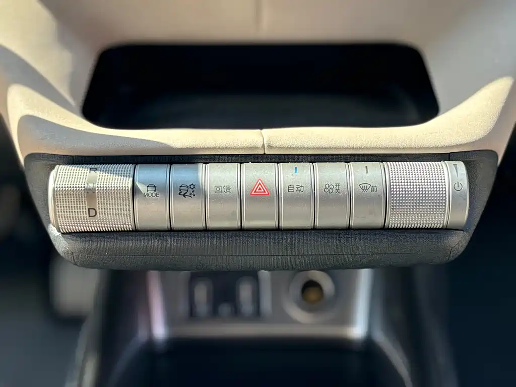 BYD Dolphin 2024 — фото 10