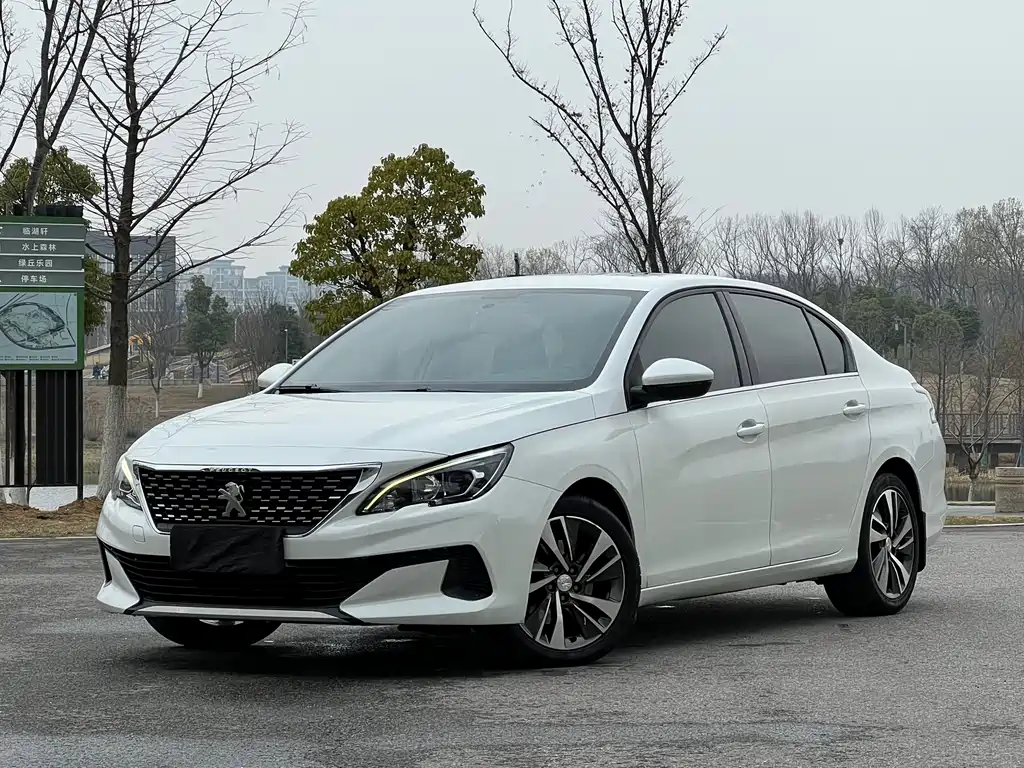 Peugeot 408 2019 — фото 1