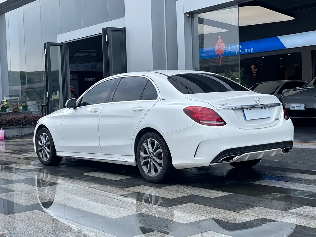 Mercedes-Benz C-Class 2017 — фото 23