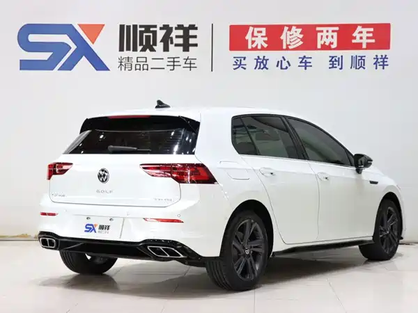 Volkswagen Golf 2024
