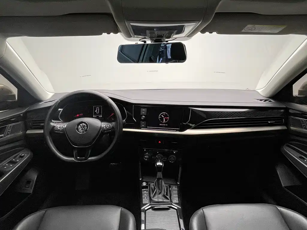 Volkswagen Passat 2019 — фото 13