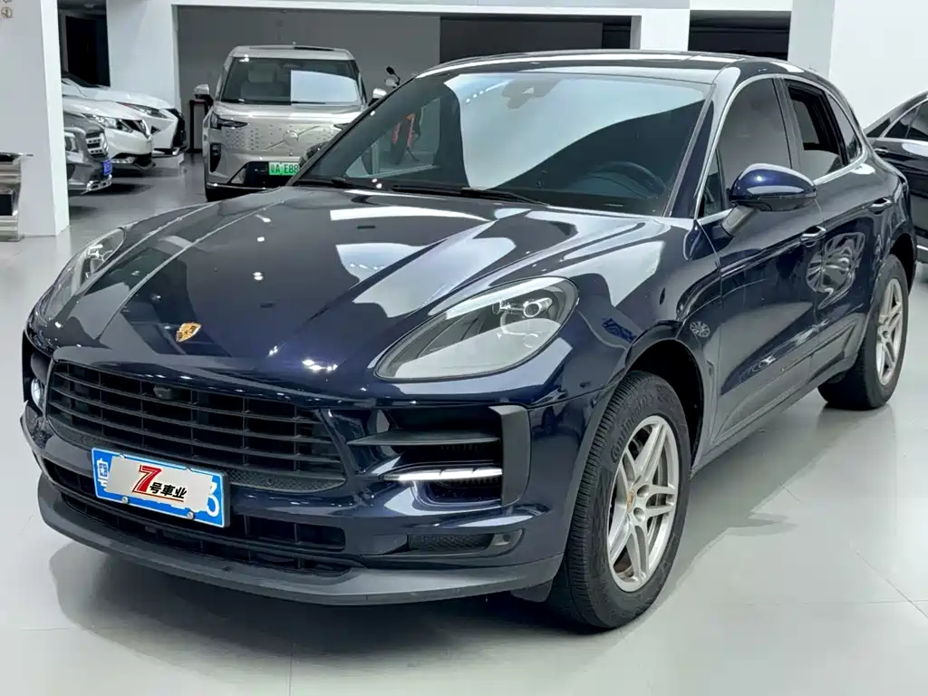 Porsche Macan 2020 — фото 1