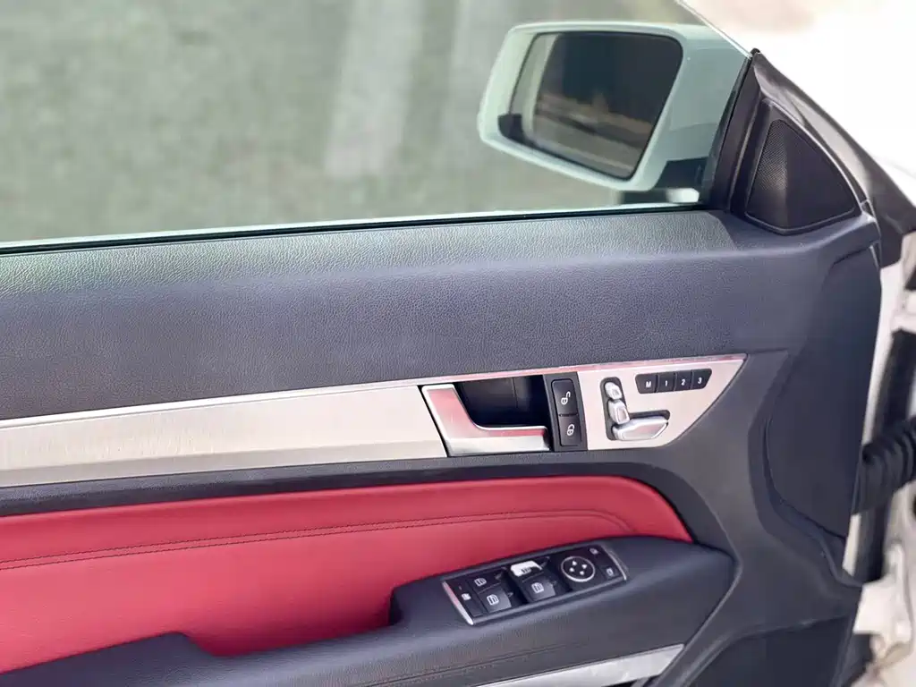 Mercedes-Benz E-Class 2015 — фото 12