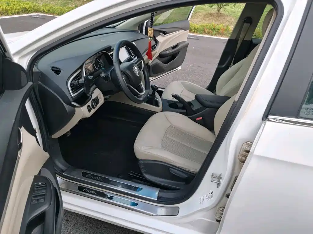 Buick Excelle 2016