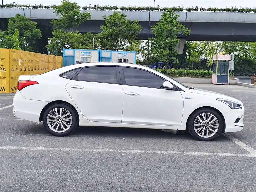 Hyundai Mistra 2017 — фото 4