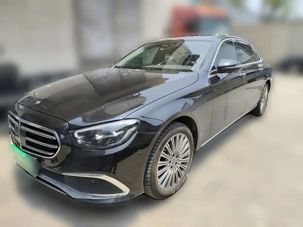 Mercedes-Benz E-Class 2022