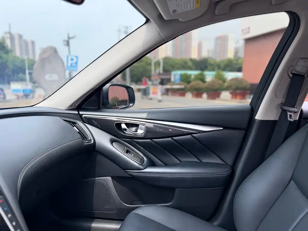 Infiniti Q50L 2023 — фото 15