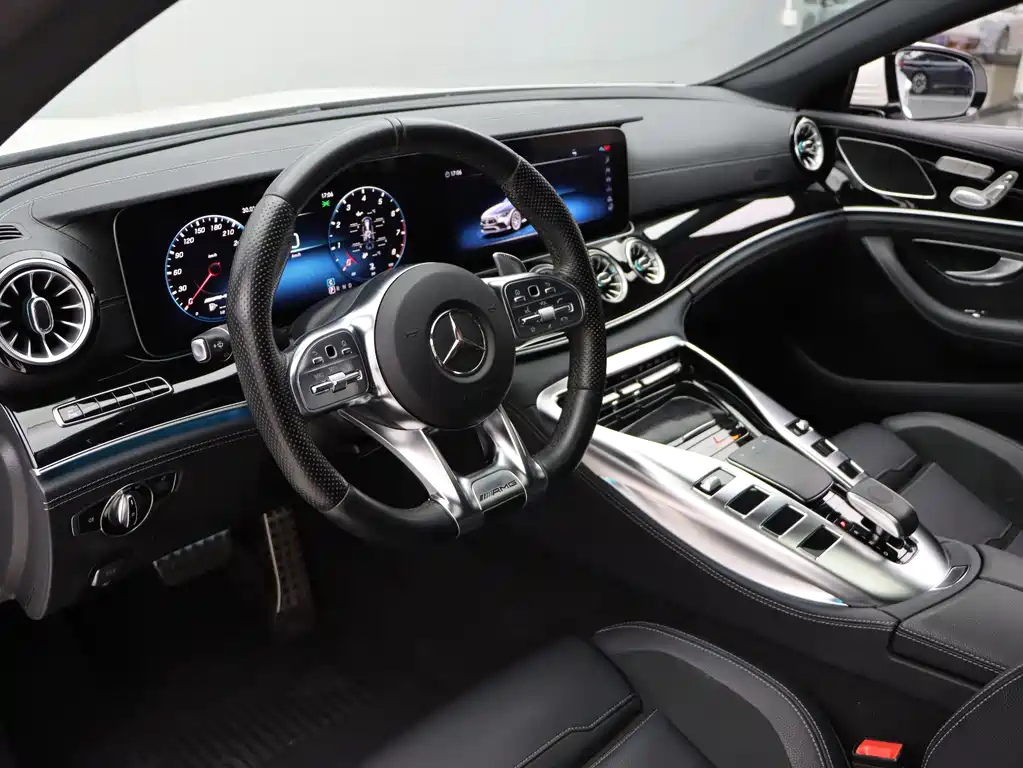 Mercedes-Benz AMG GT 2020 — фото 18