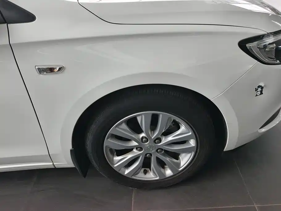 Buick Excelle 2022