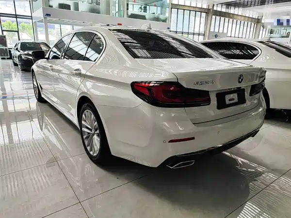 BMW 5 Series 2022