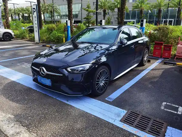 Mercedes-Benz C-Class 2023
