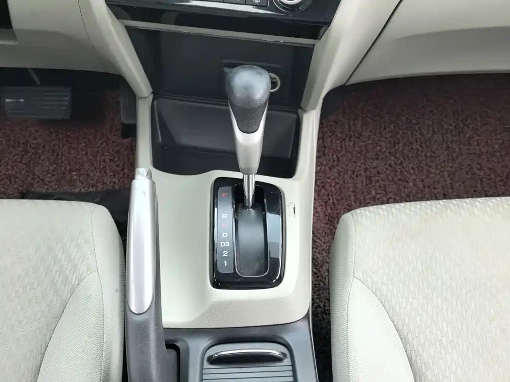 Honda Civic 2016 — фото 15