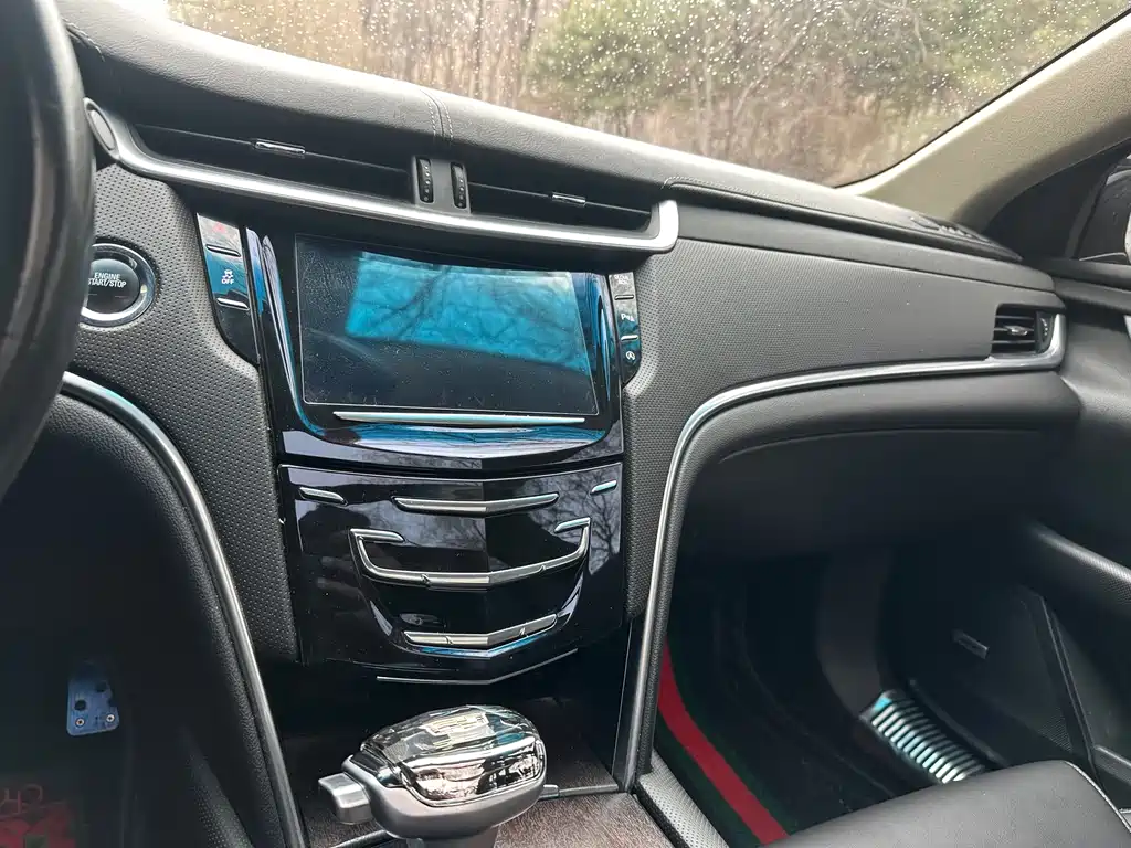 Cadillac XTS 2019 — фото 17
