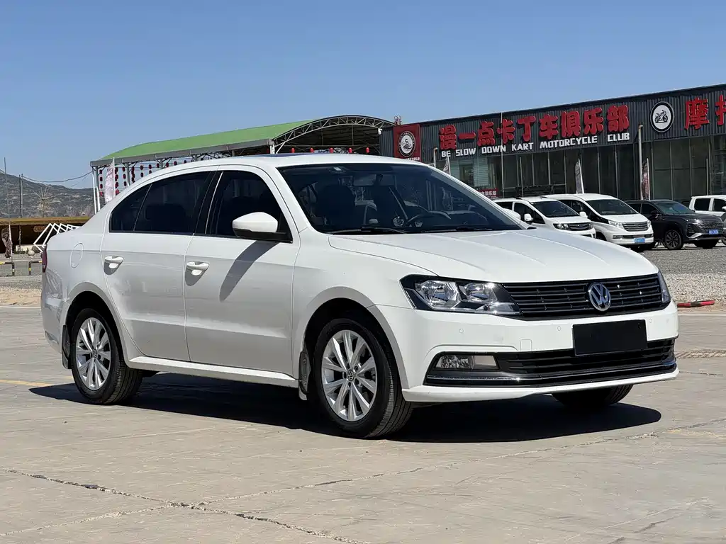 Volkswagen Lavida 2017 — фото 3