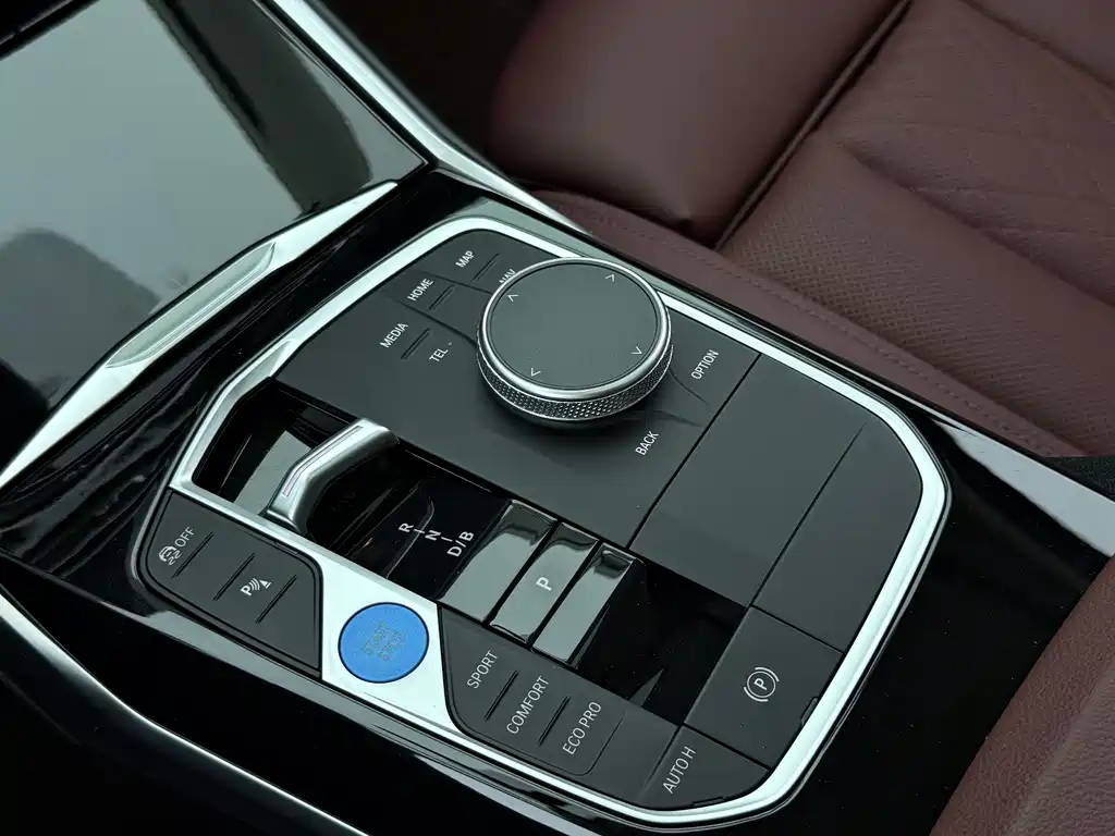 BMW i3 2022 — фото 12