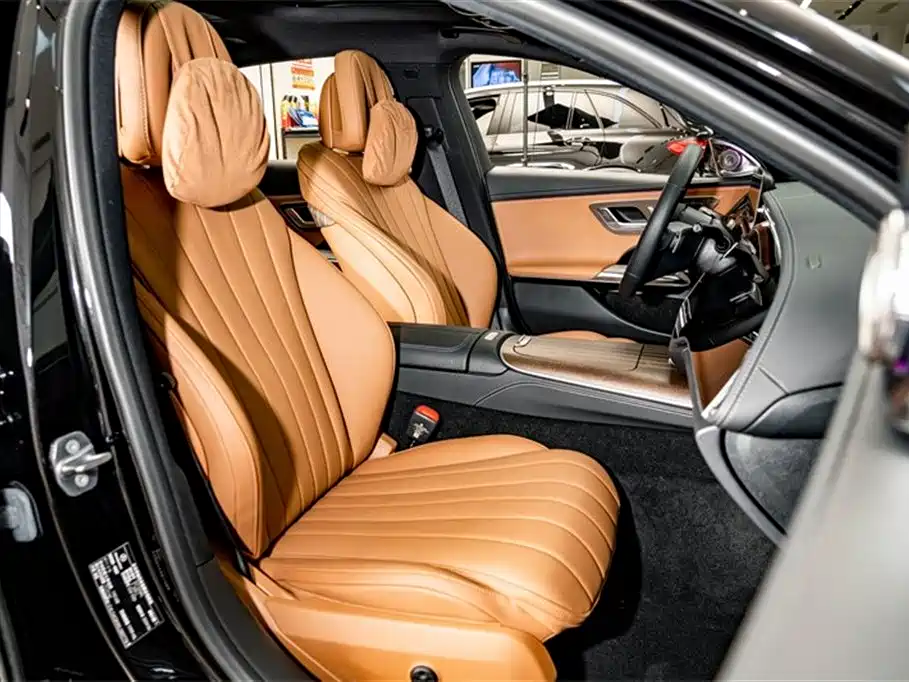 Mercedes-Benz E-Class 2025 — фото 20