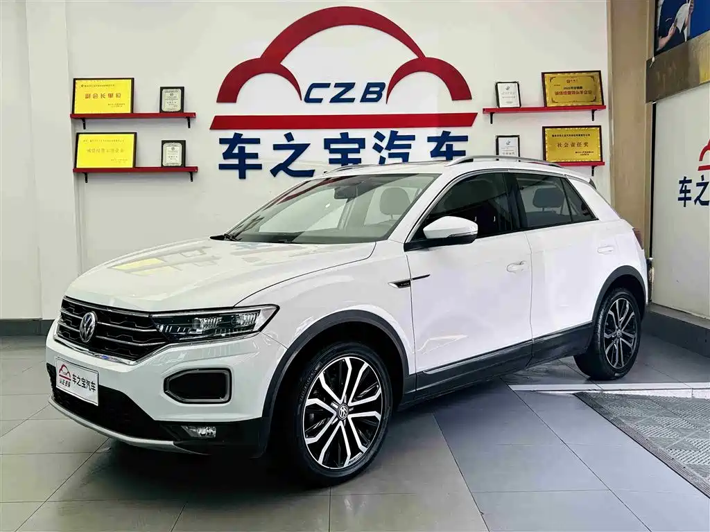 Volkswagen T-Roc 2020 — фото 1