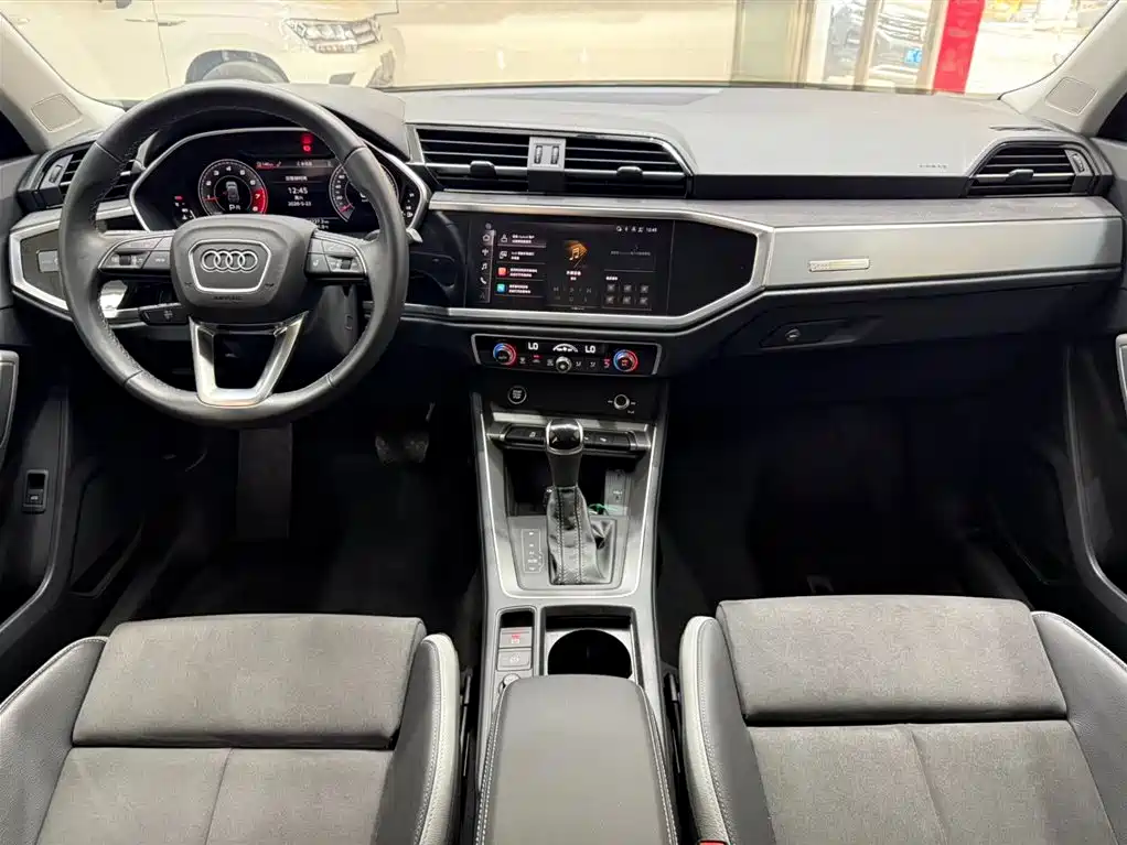 Audi Q3 2022 — фото 20