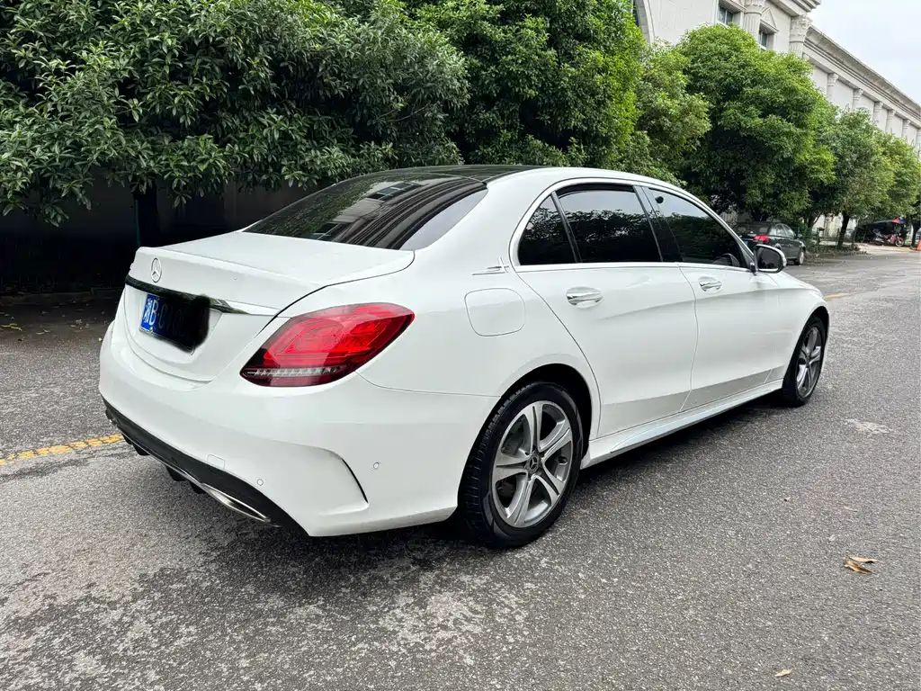 Mercedes-Benz C-Class 2019 — фото 7