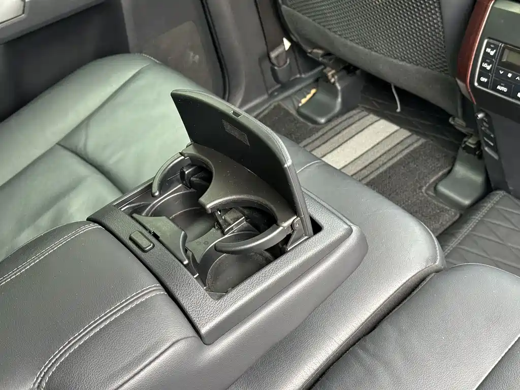 Toyota Prado 2015 — фото 28