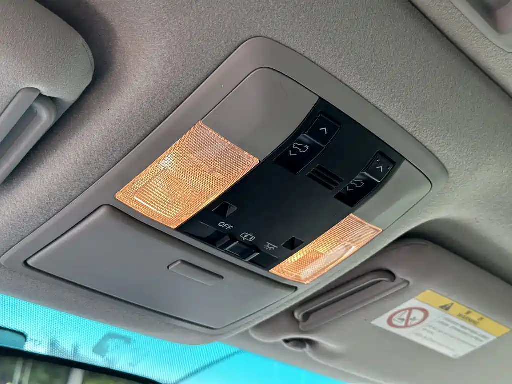 Toyota Prado 2015 — фото 15