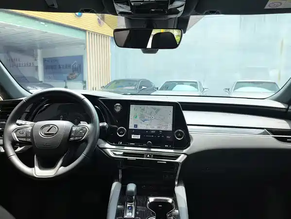 Lexus RX 2023