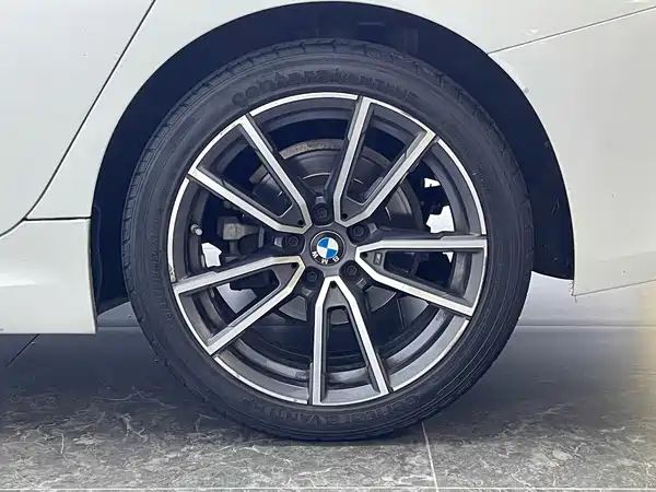 BMW 3 Series 2023