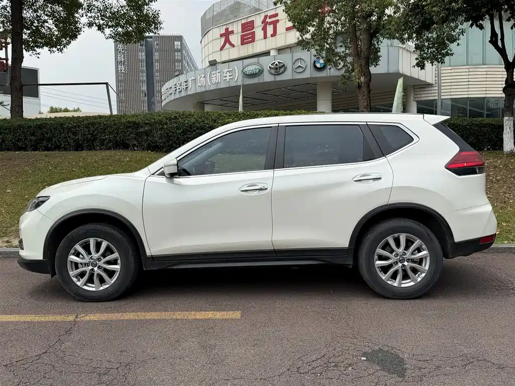 Nissan X-Trail 2019 — фото 3