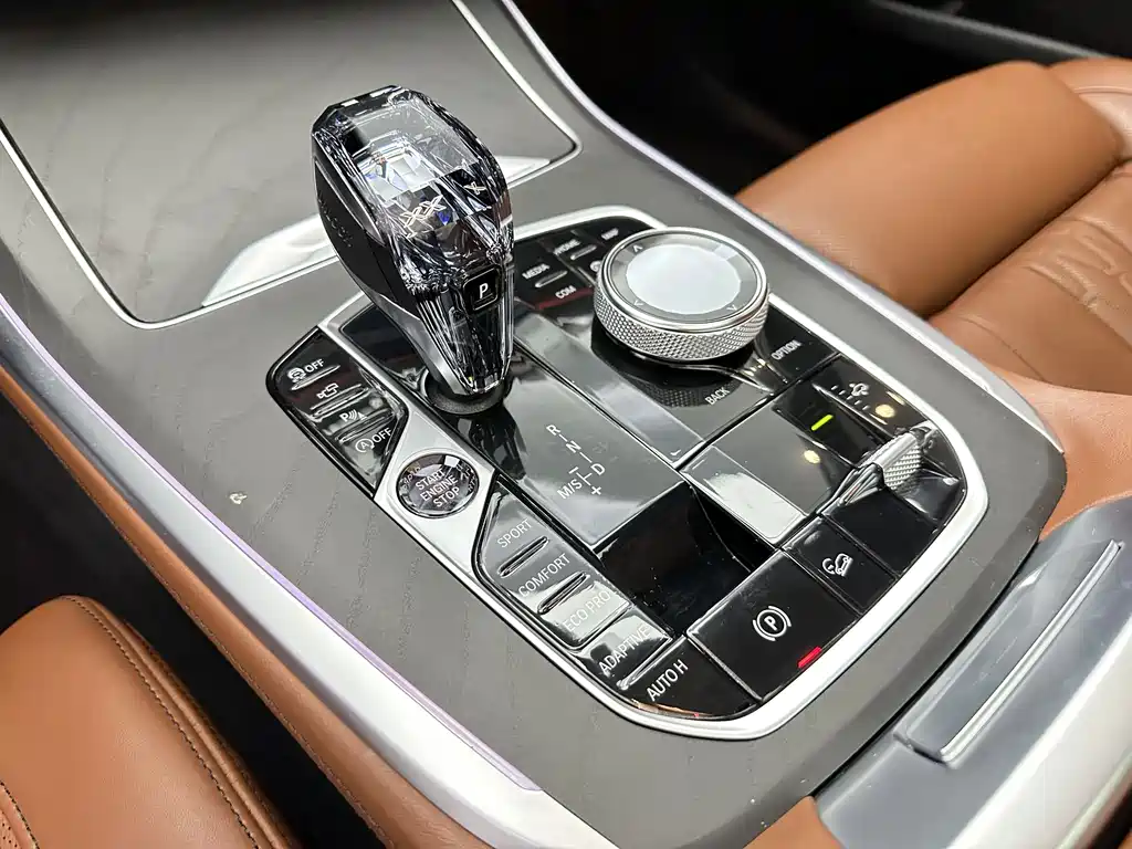 BMW X7 2021 — фото 17