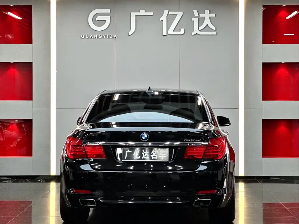 BMW 7 Series 2012 — фото 31