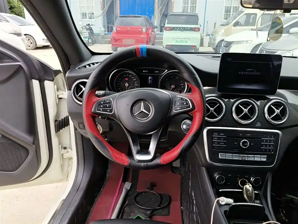 Mercedes-Benz CLA 2018 — фото 11