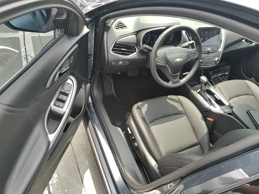 Chevrolet Malibu XL 2022 — фото 16