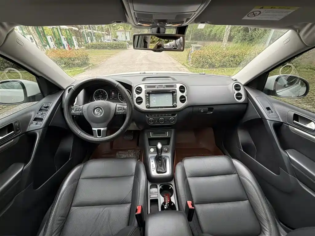 Volkswagen Tiguan 2015 — фото 12