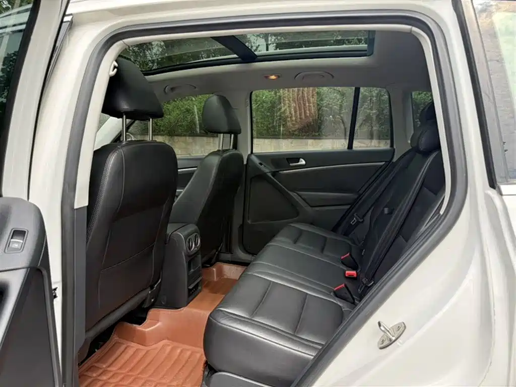 Volkswagen Tiguan 2015 — фото 16