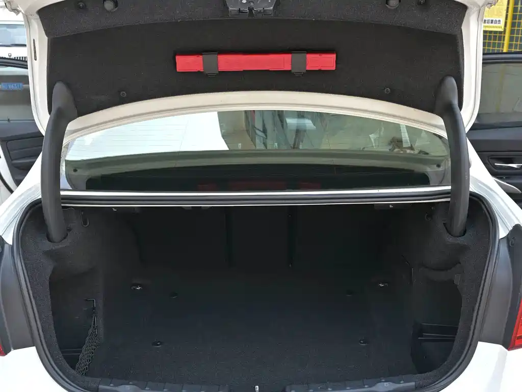 BMW 3 Series 2013 — фото 23