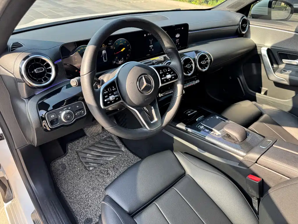 Mercedes-Benz A-Class 2021 — фото 8