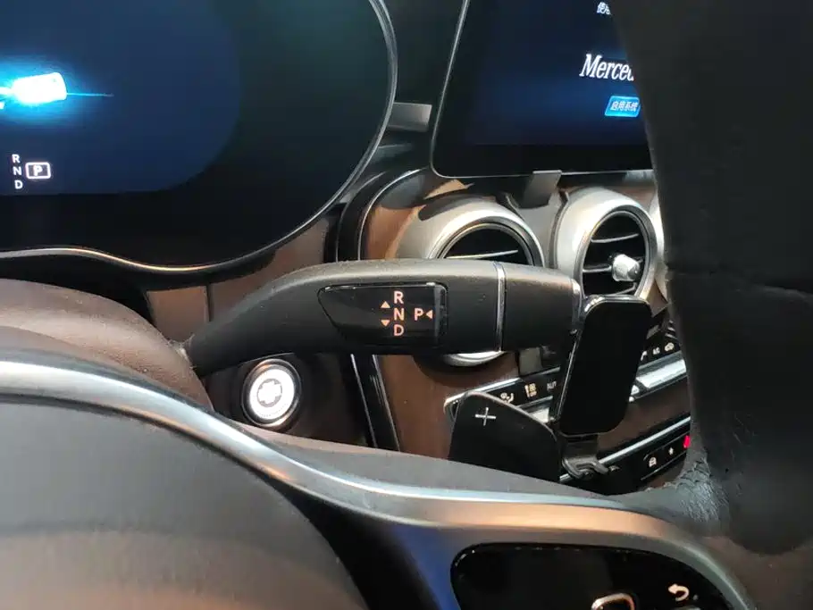 Mercedes-Benz GLC 2022 — фото 16