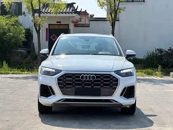 Audi Q5L 2024
