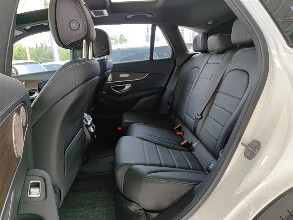 Mercedes-Benz GLC 2021 — фото 17