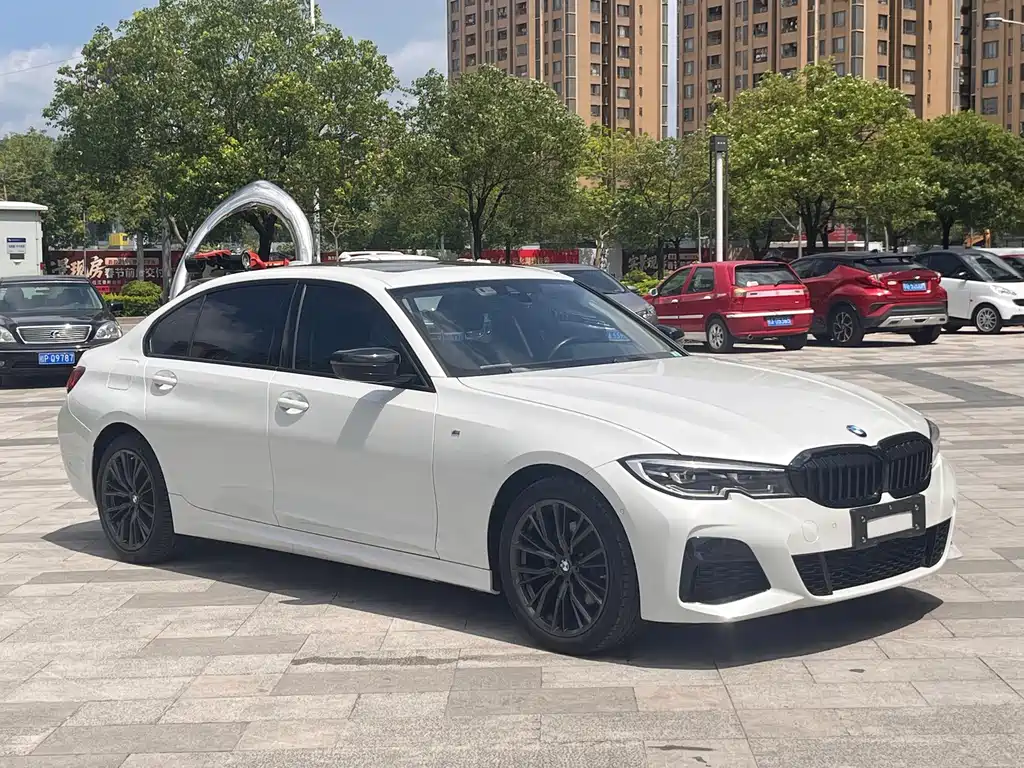 BMW 3 Series 2022