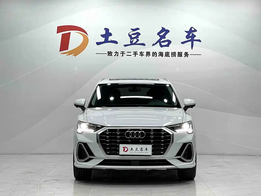 Audi Q3 2022 — фото 2