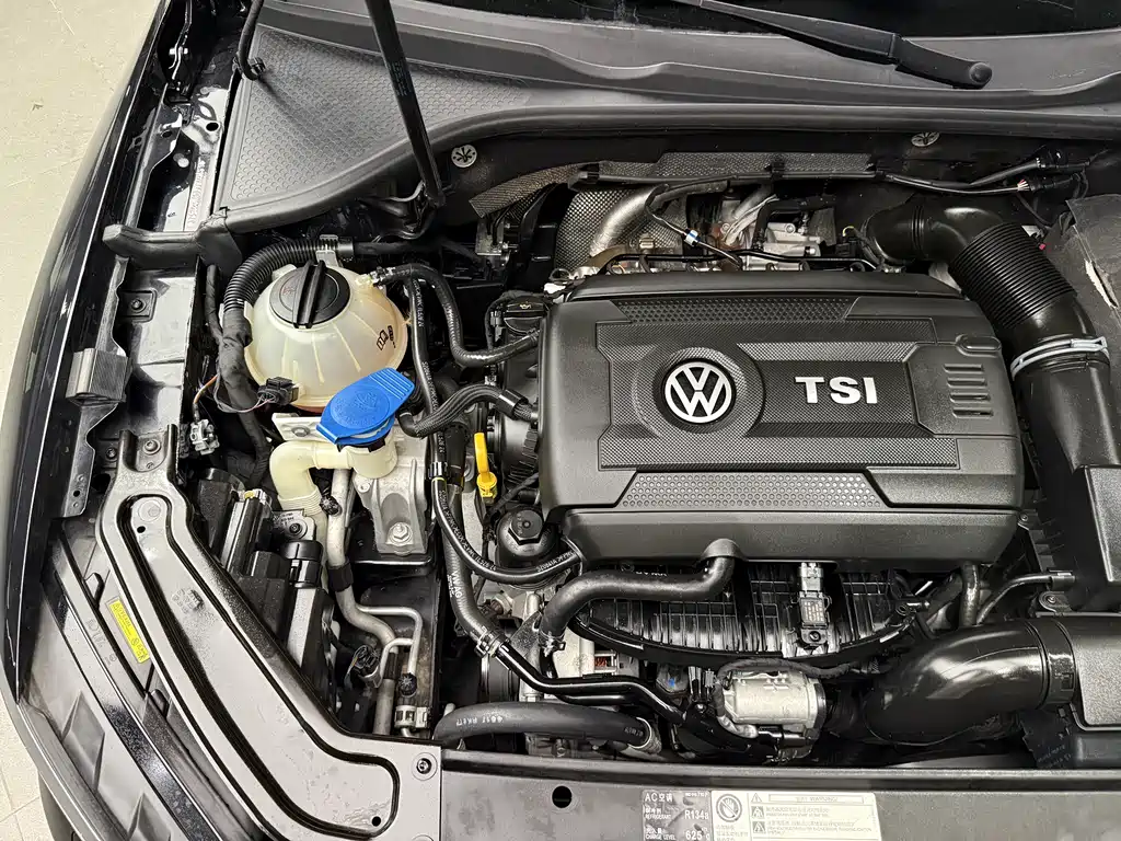 Volkswagen Passat 2018 — фото 15