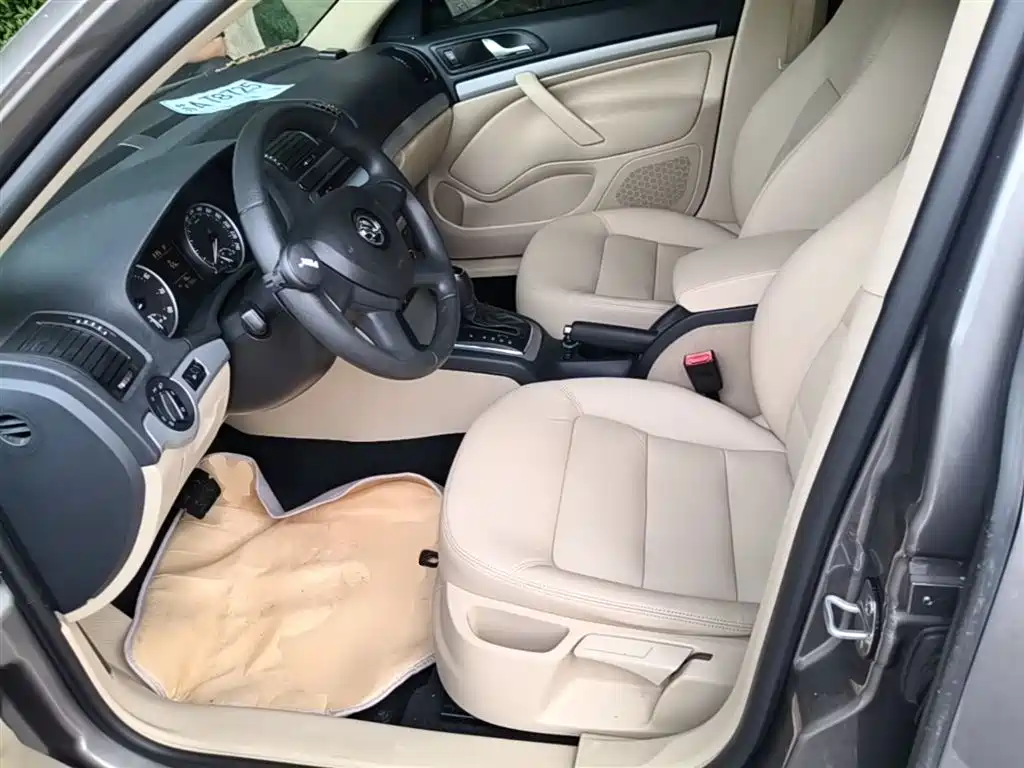 Skoda Octavia 2015 — фото 15