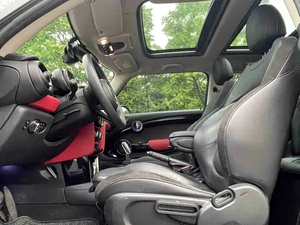 MINI MINI 2019