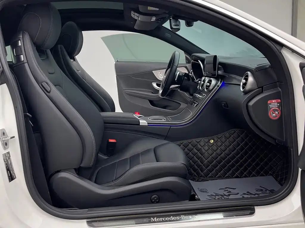Mercedes-Benz C-Class 2019 — фото 25