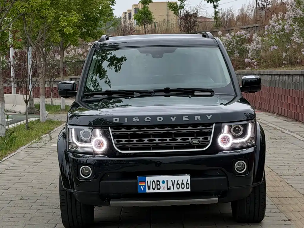 Land Rover Discovery 2012 — фото 2